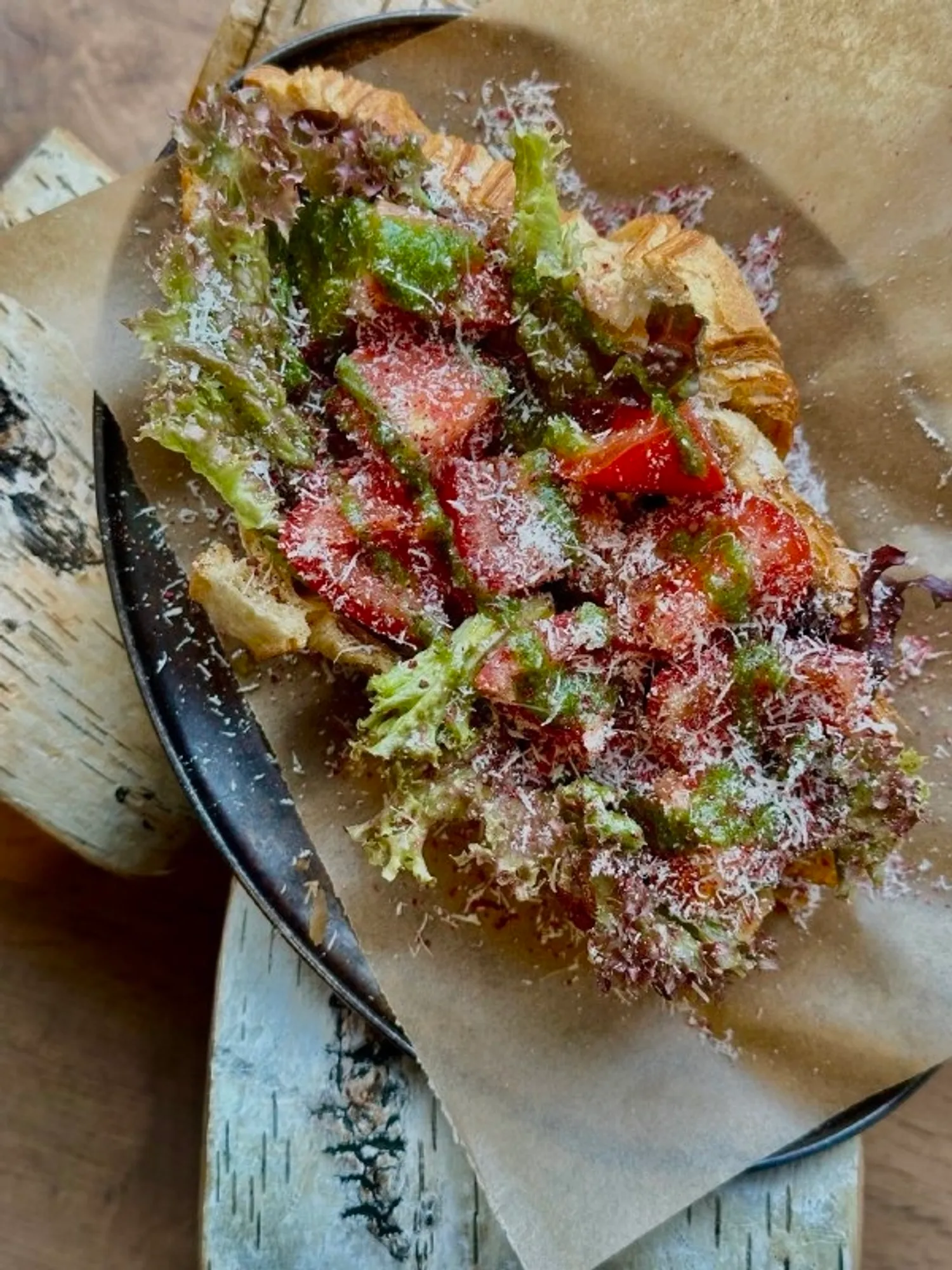 R'Recept - Круасан с томатами и базиликом