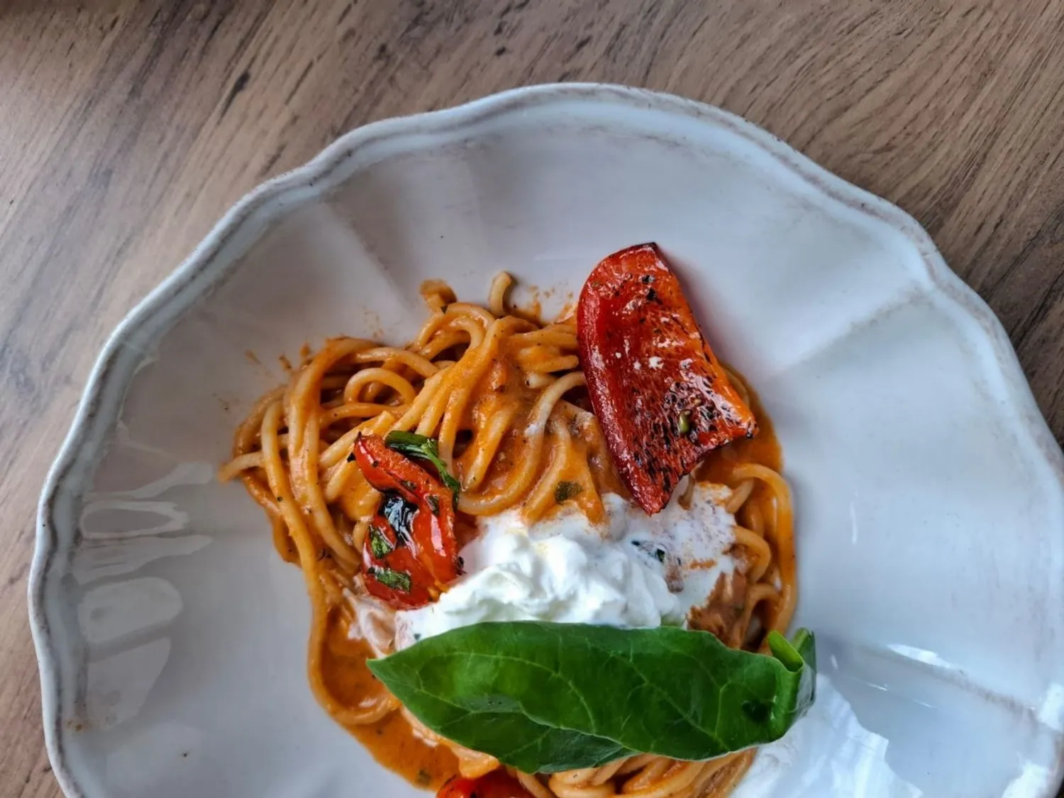 R'Recept - Паста с болгарским перцем сыром страчателла