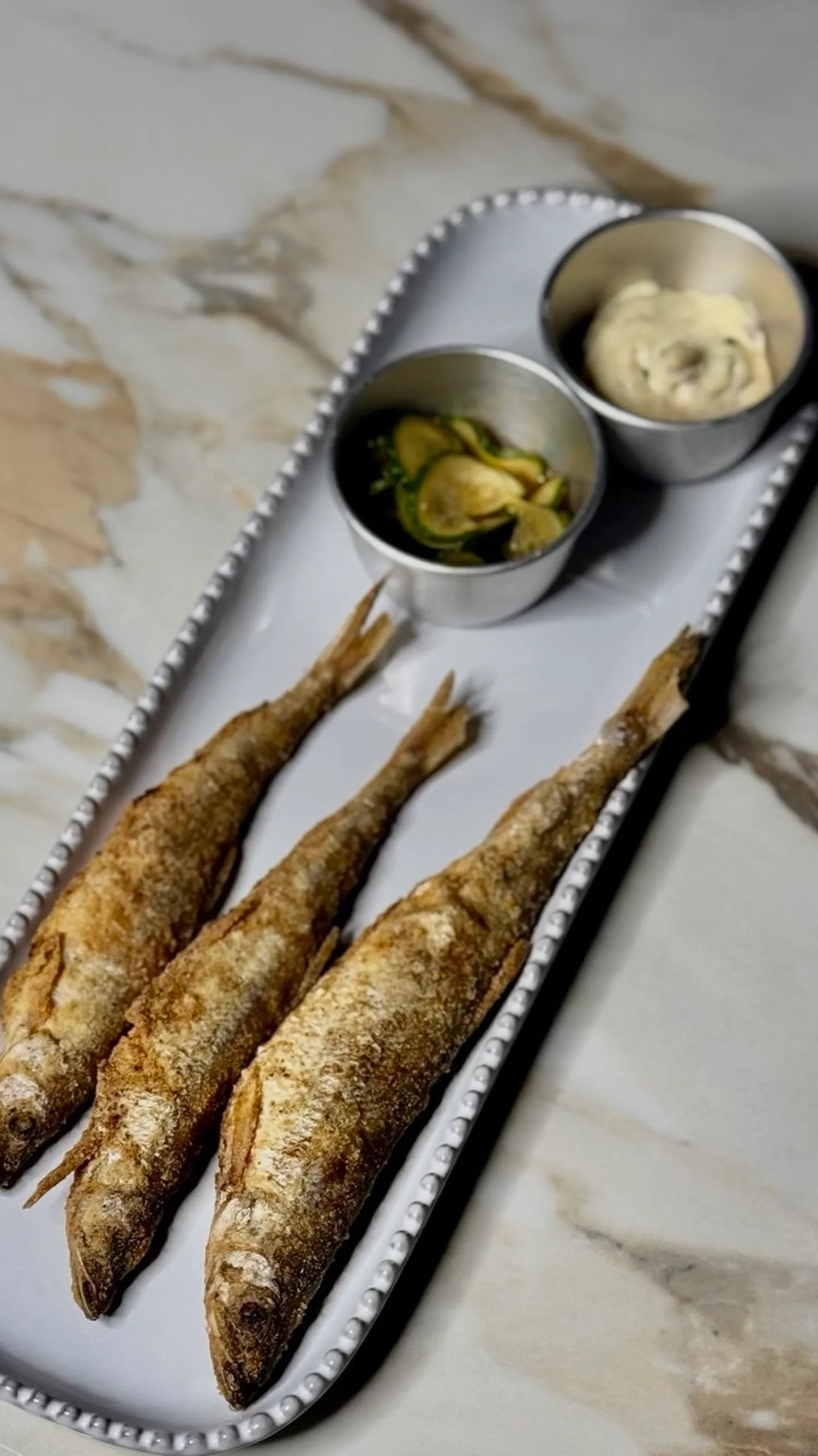 R'Recept - Жареная корюшка с битыми огурчиками