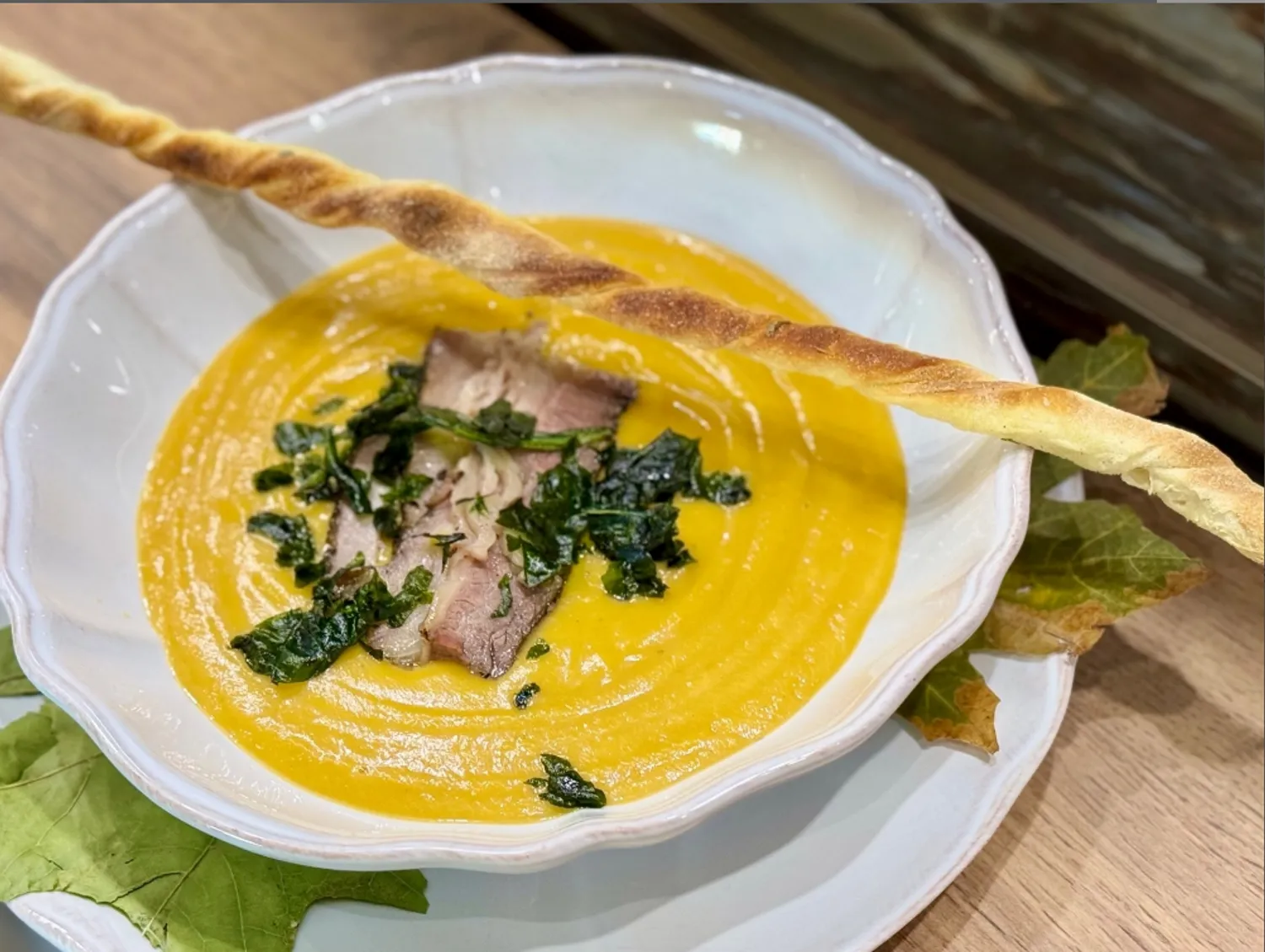 R'Recept - Тыквенный суп с мраморной грудинкой